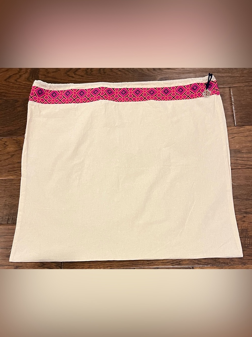 NWOT Tory Burch 22X20 Tan Dust Bag with Pink Geometric Trim & Gold Tag